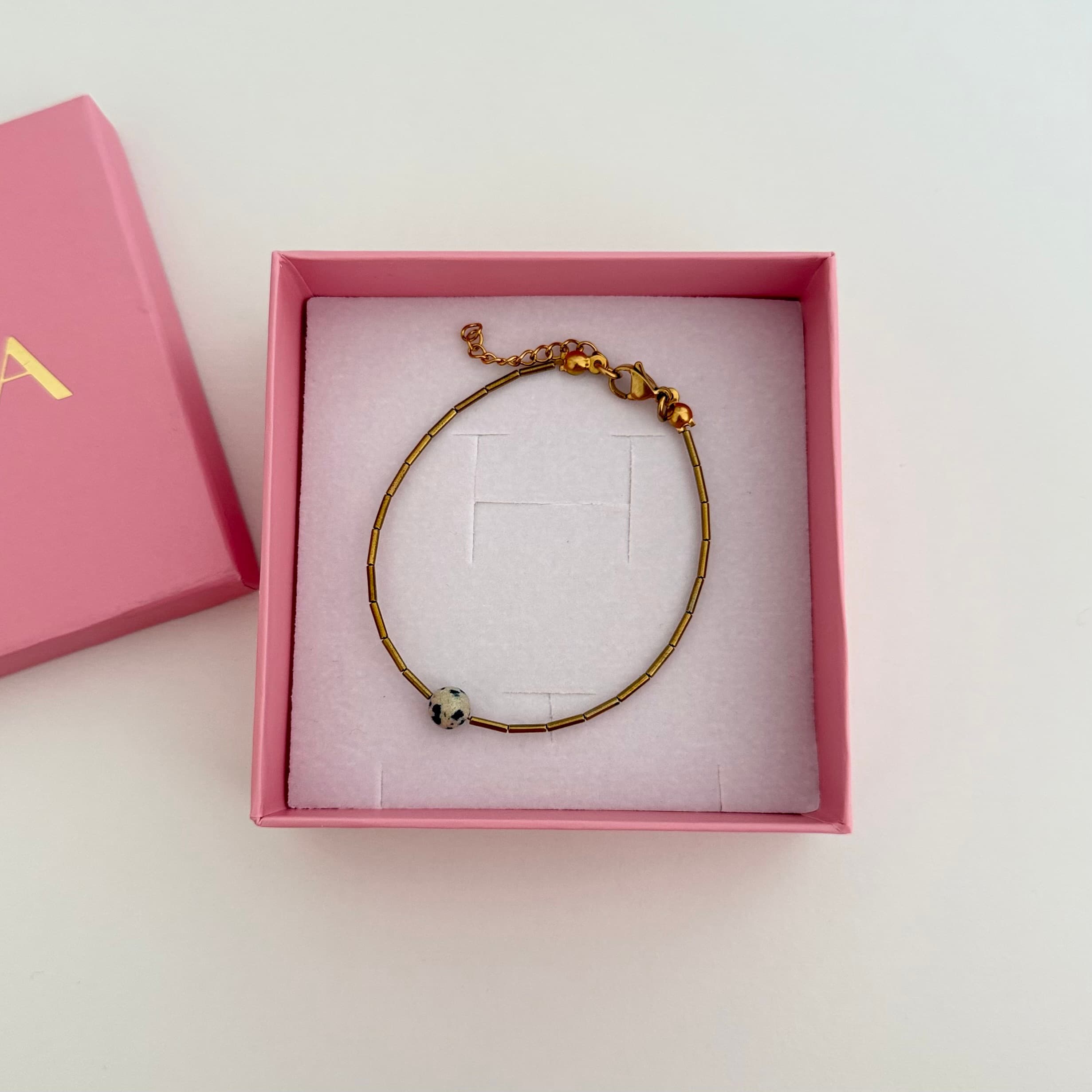 Narukvica od zlatnog hematita sa jaspisom